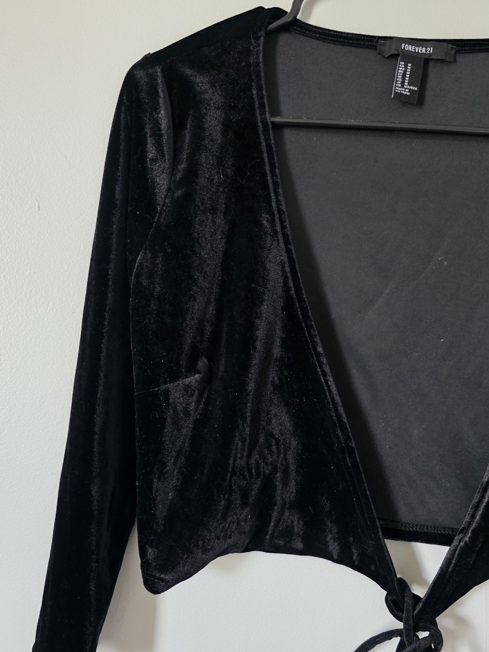 Forever 21 Black Velvet Tie-Front Top Cover Up Medium Fairy Whimsy Goth
